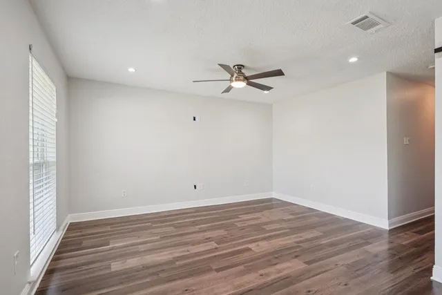 $1,700 | 177 Elvie Court, Avondale, LA 70094