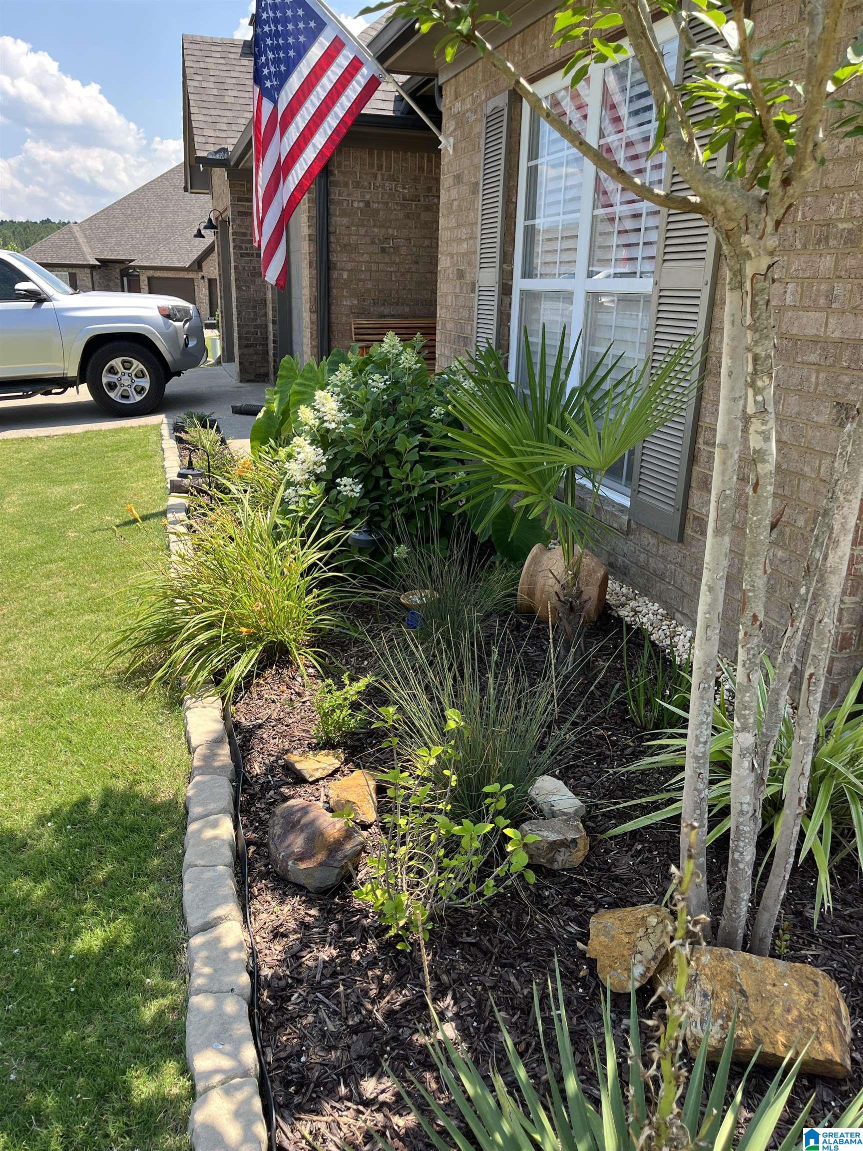 2014 Madison Circle Chelsea, AL 35043 - Photo 3 of 34