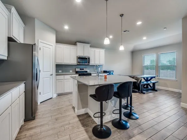 $2,650 | 1202 Quartzite Street, Cedar Hill, TX 75104