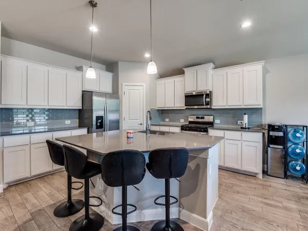 $2,650 | 1202 Quartzite Street, Cedar Hill, TX 75104