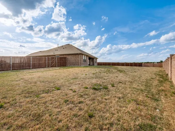$2,650 | 1202 Quartzite Street, Cedar Hill, TX 75104