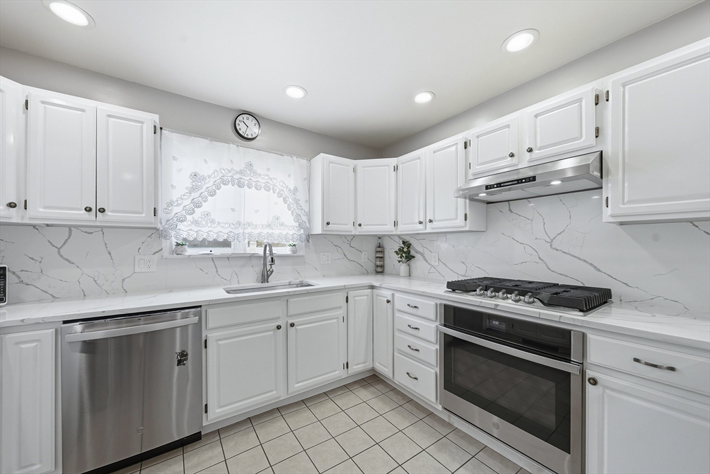 56 Curtis Road Revere, MA 02151 - Photo 6 of 19 Gallery Image 6