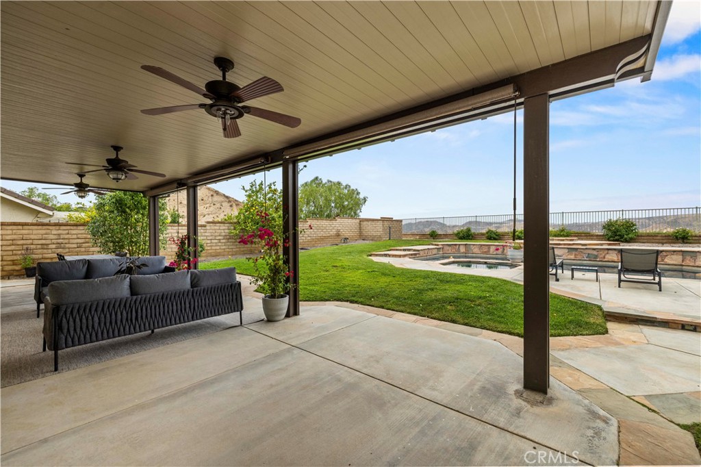 22915 Raintree Lane Saugus, CA 91390 - Photo 45 of 70