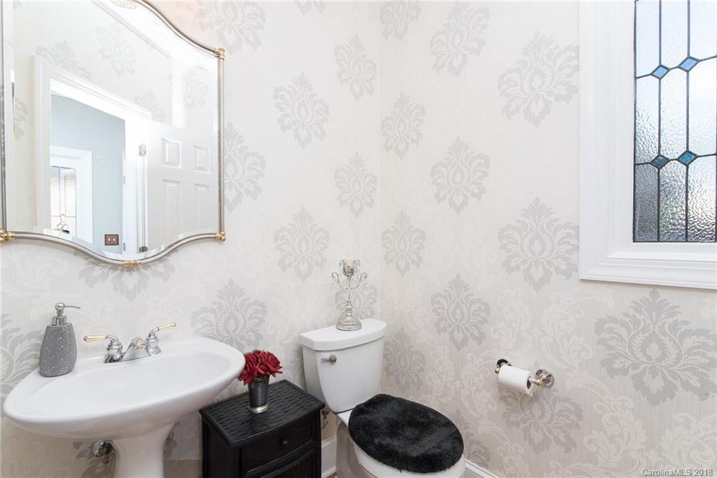 6025 Sharon Road Charlotte, NC 28210 - Photo 12 of 24 Gallery Image 12
