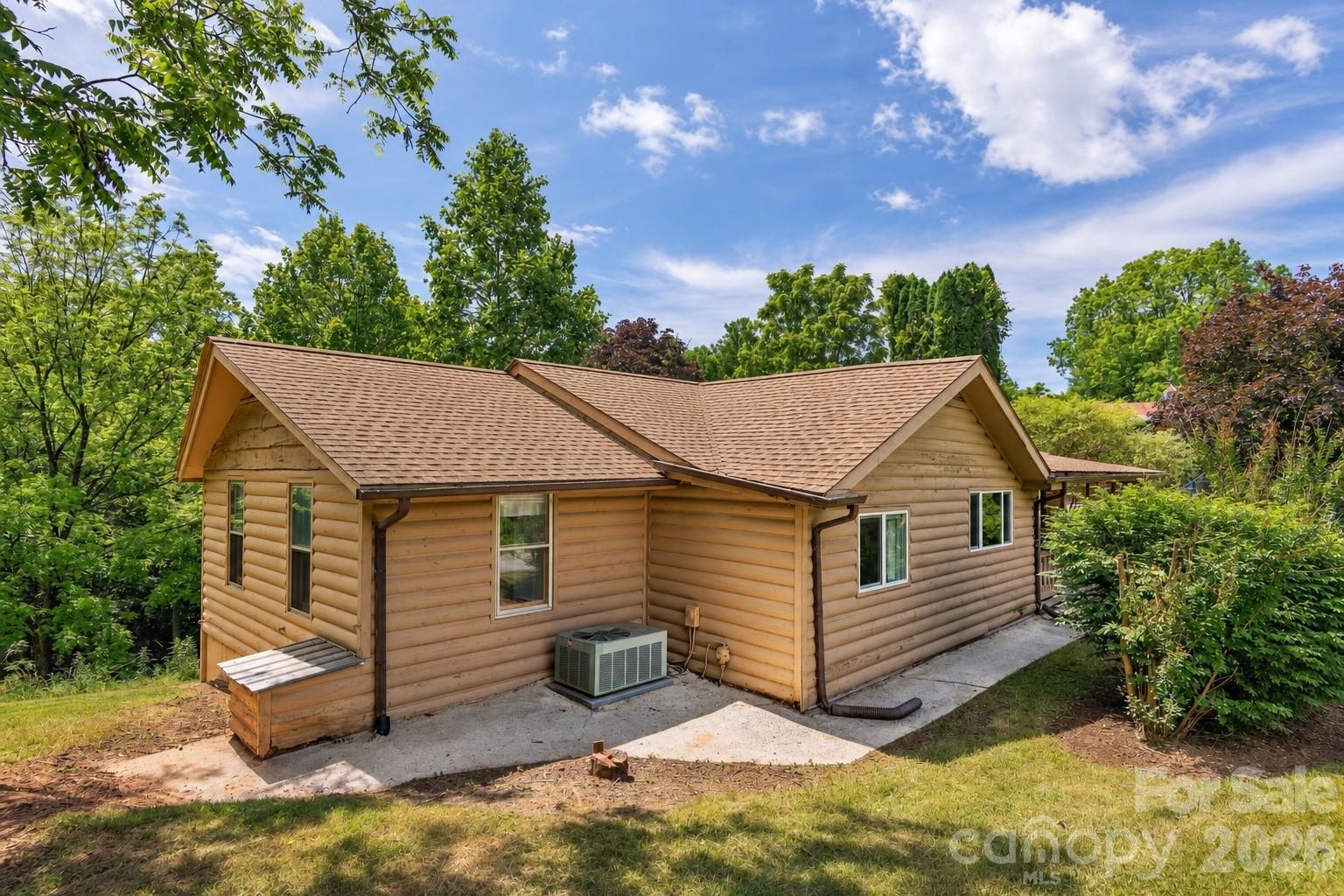 185 Indian Springs Road Clyde, NC 28721 - Photo 2 of 23