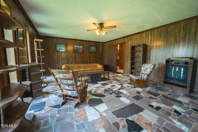 $285,000 | 331 Luther Villa Road, Sneedville, TN 37869