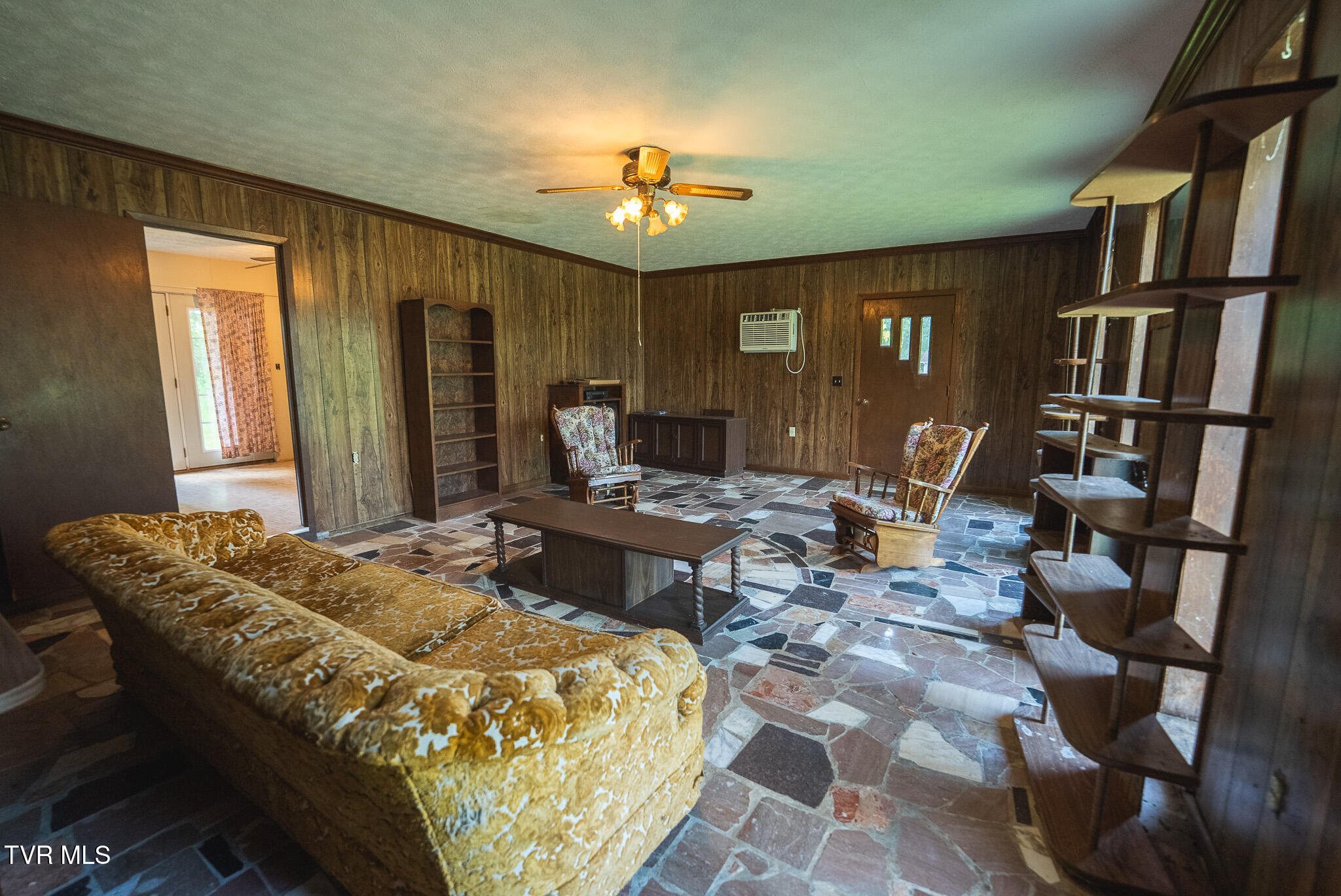 331 Luther Villa Road Sneedville, TN 37869 - Photo 16 of 59 DSC08397