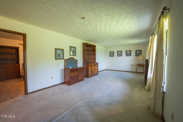 $275,000 | 331 Luther Villa Road, Sneedville, TN 37869