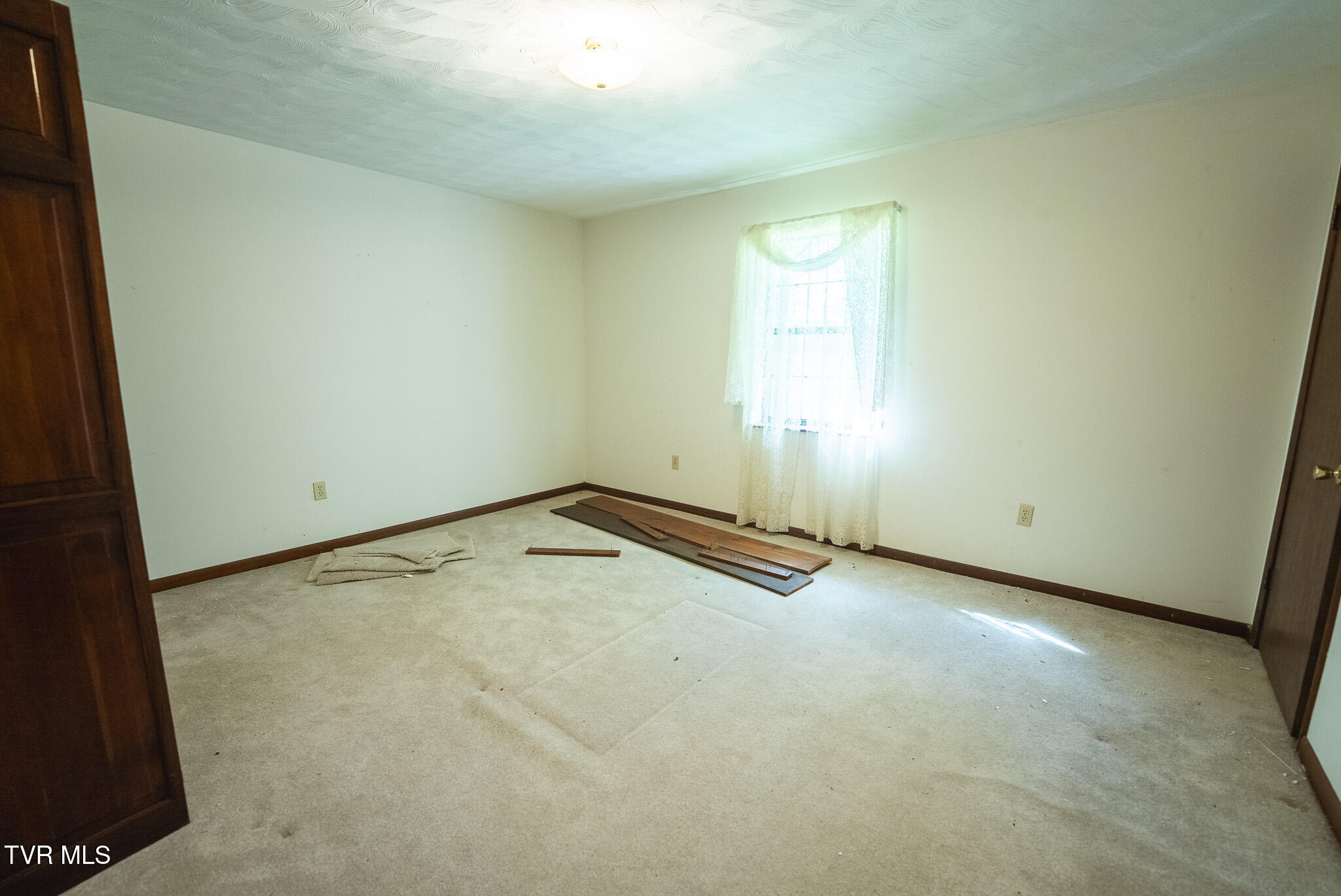 331 Luther Villa Road Sneedville, TN 37869 - Photo 24 of 59 DSC08407