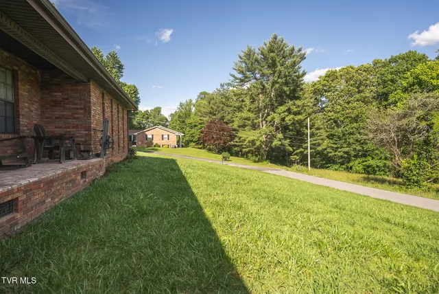 $285,000 | 331 Luther Villa Road, Sneedville, TN 37869