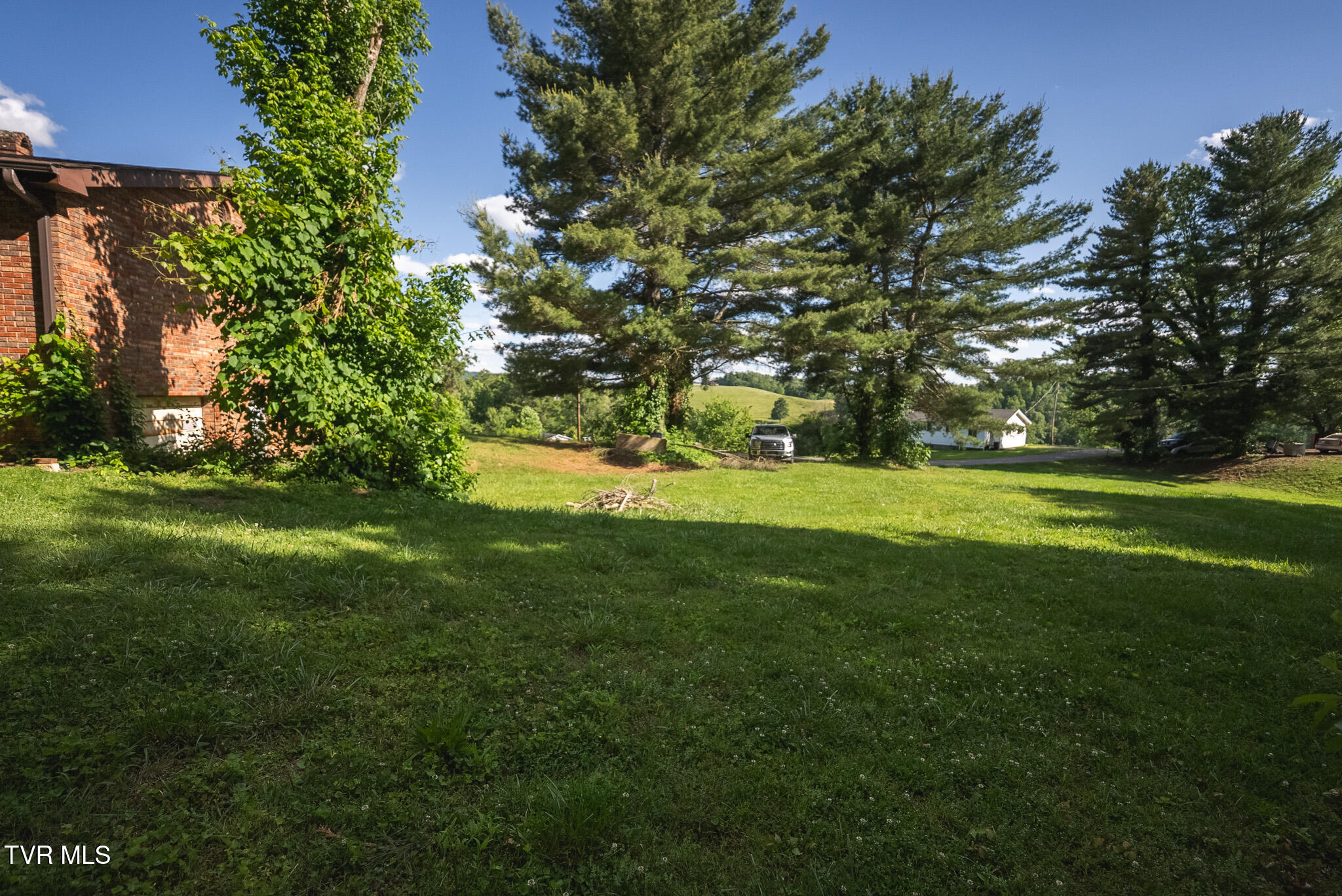 331 Luther Villa Road Sneedville, TN 37869 - Photo 35 of 59 DSC08436