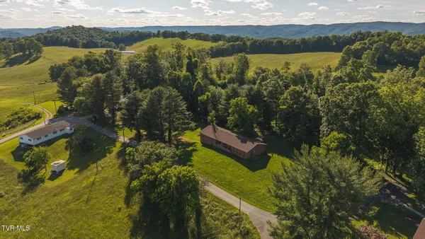 $275,000 | 331 Luther Villa Road, Sneedville, TN 37869