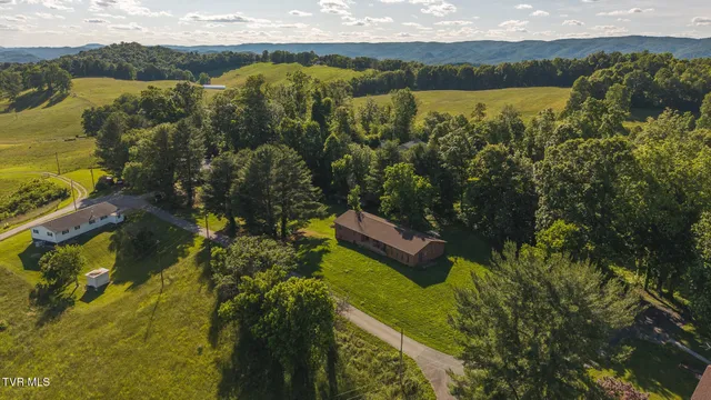 $285,000 | 331 Luther Villa Road, Sneedville, TN 37869