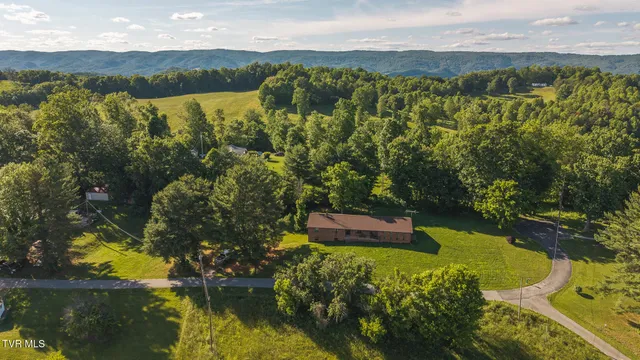 $285,000 | 331 Luther Villa Road, Sneedville, TN 37869