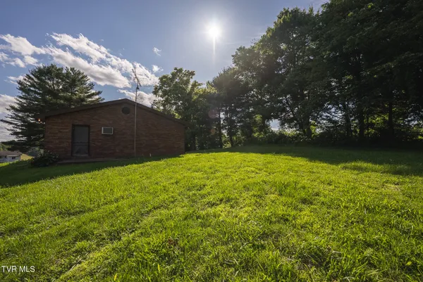 $275,000 | 331 Luther Villa Road, Sneedville, TN 37869