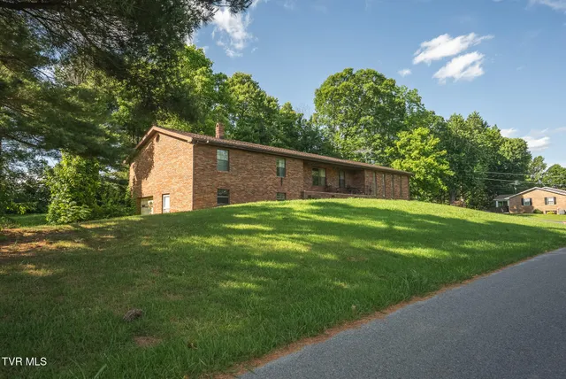 $285,000 | 331 Luther Villa Road, Sneedville, TN 37869
