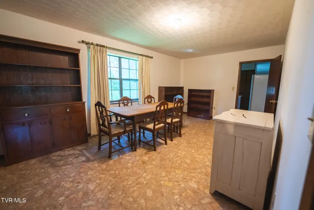 $285,000 | 331 Luther Villa Road, Sneedville, TN 37869