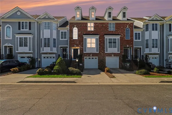 $389,900 | 10273 Kestrel Drive, Ashland, VA 23005