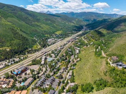 $1,049,000 | 1040 Vail View Drive, Unit 305, Vail, CO 81657
