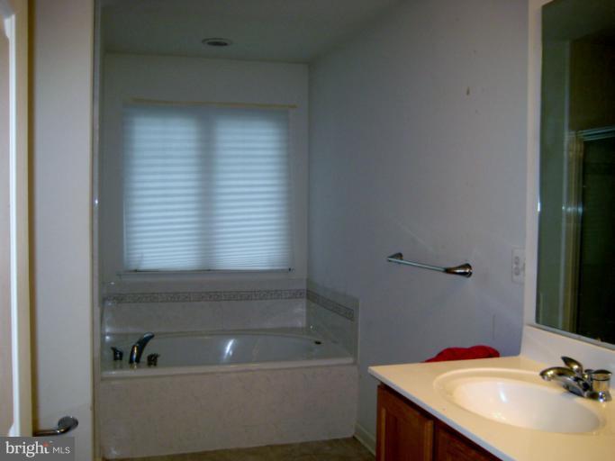115 Lister Lane Ridgely, MD 21660 - Photo 12 of 17 Bath (Master)