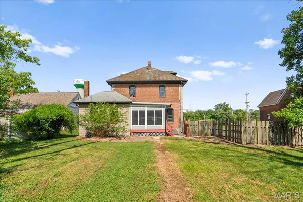 $219,900 | 235 North Moore Street, Waterloo, IL 62298