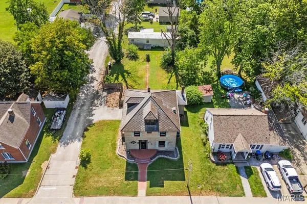 $219,900 | 235 North Moore Street, Waterloo, IL 62298