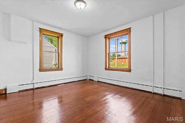 $219,900 | 235 North Moore Street, Waterloo, IL 62298