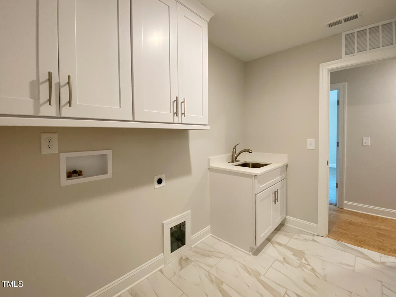 4649 Apple Rdg Lane Graham, NC 27253 - Photo 26 of 41 hc17 - laundry