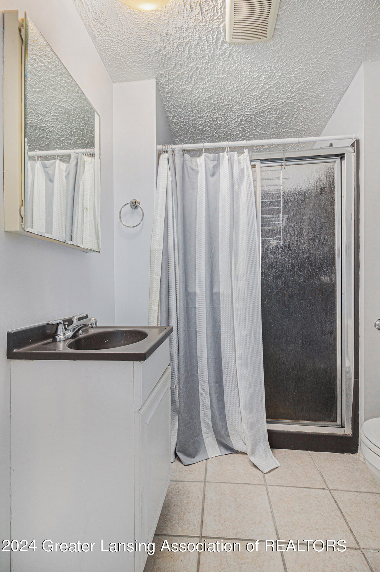 1378 Valley View Road Lansing, MI 48906 - Photo 14 of 26 1378 valleyview 13