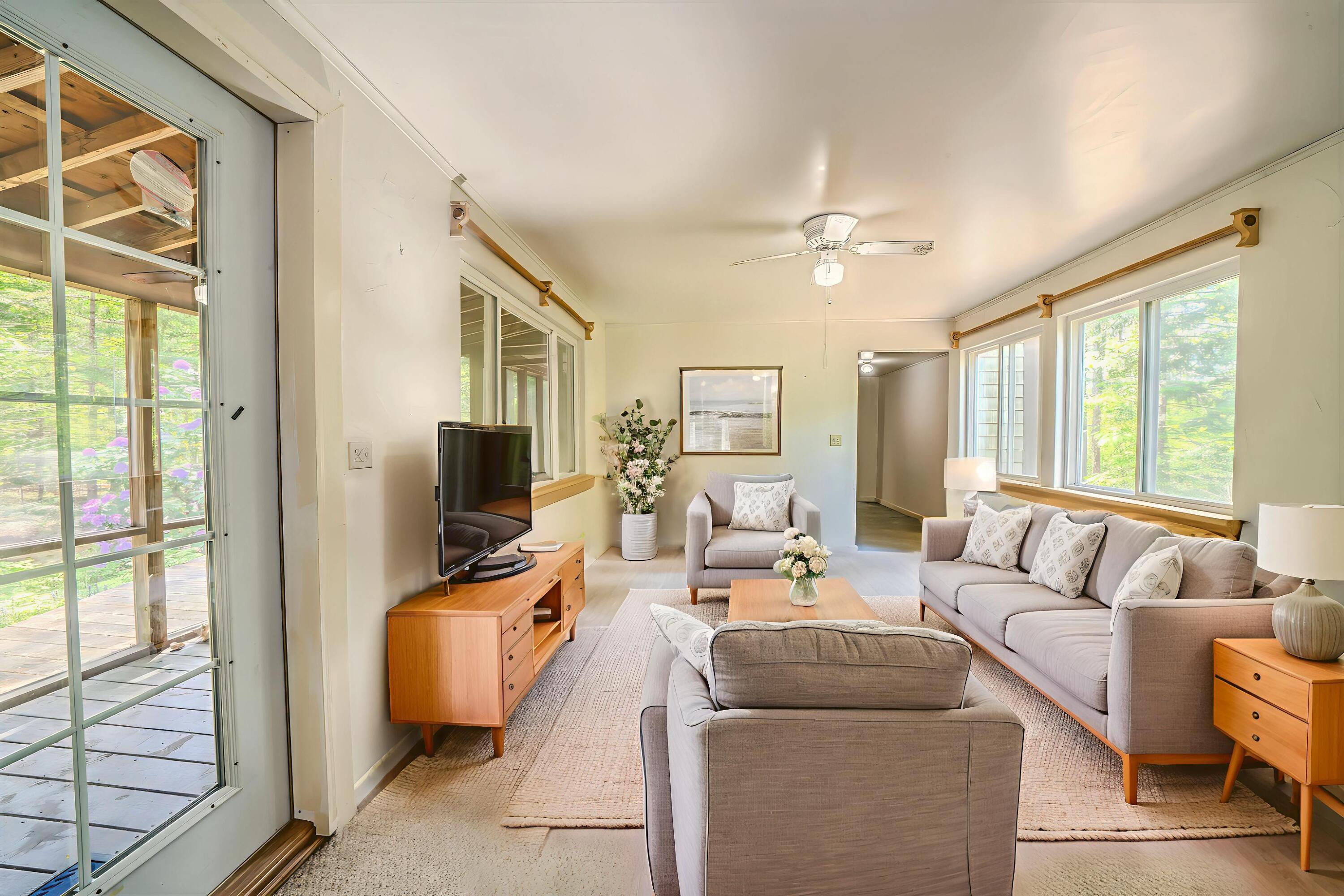 31 Herrick Road Belfast, ME 04915 - Photo 16 of 35 Living Room - Staged - Virtually
