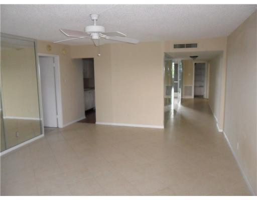1401 South Federal Highway, Unit 401 Boca Raton, FL 33432 - Photo 4 of 6 Exterior Front