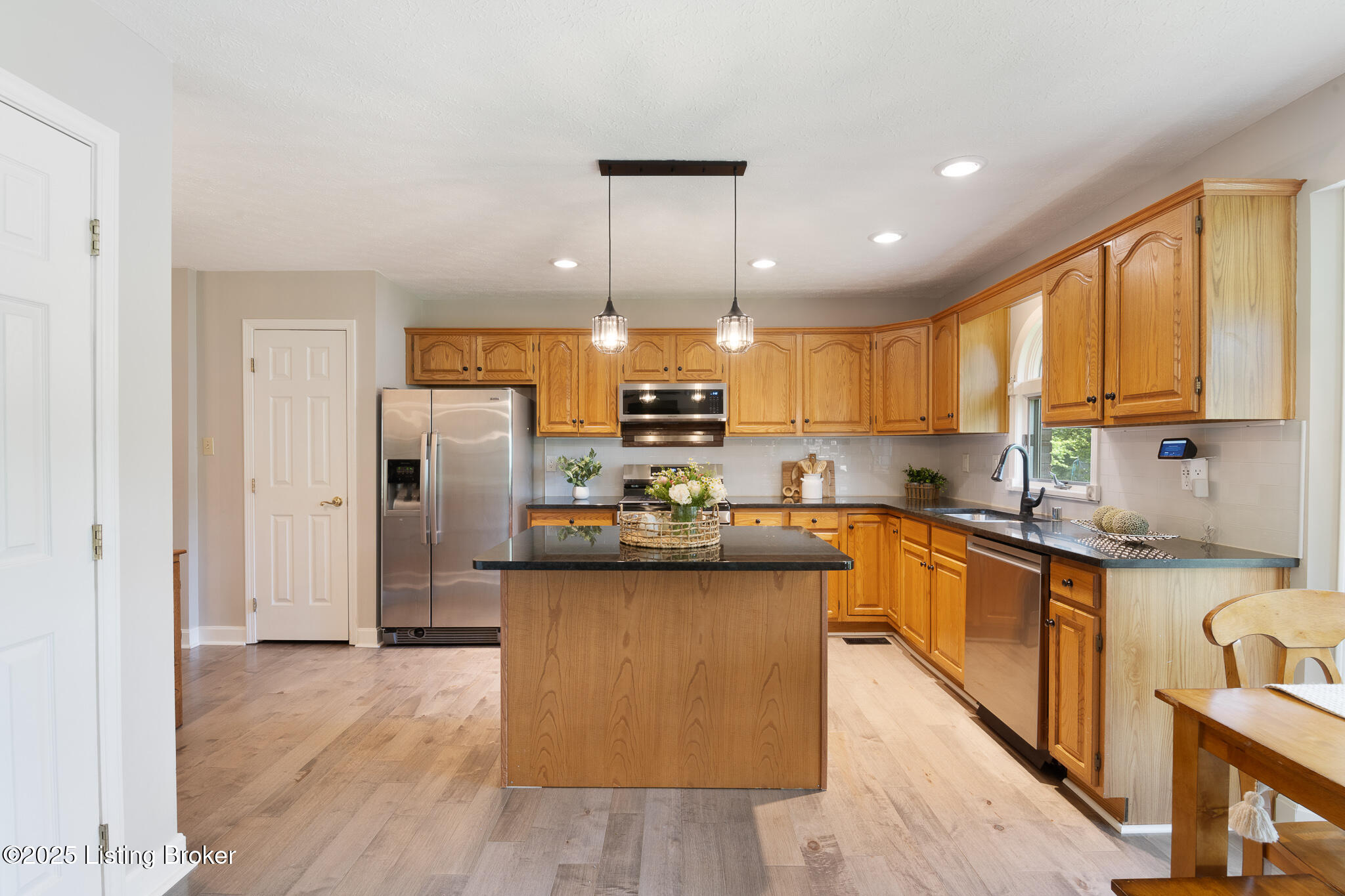 12408 Kirkham Road Louisville, KY 40299 - Photo 16 of 52 12408 Kirkham Rd-16