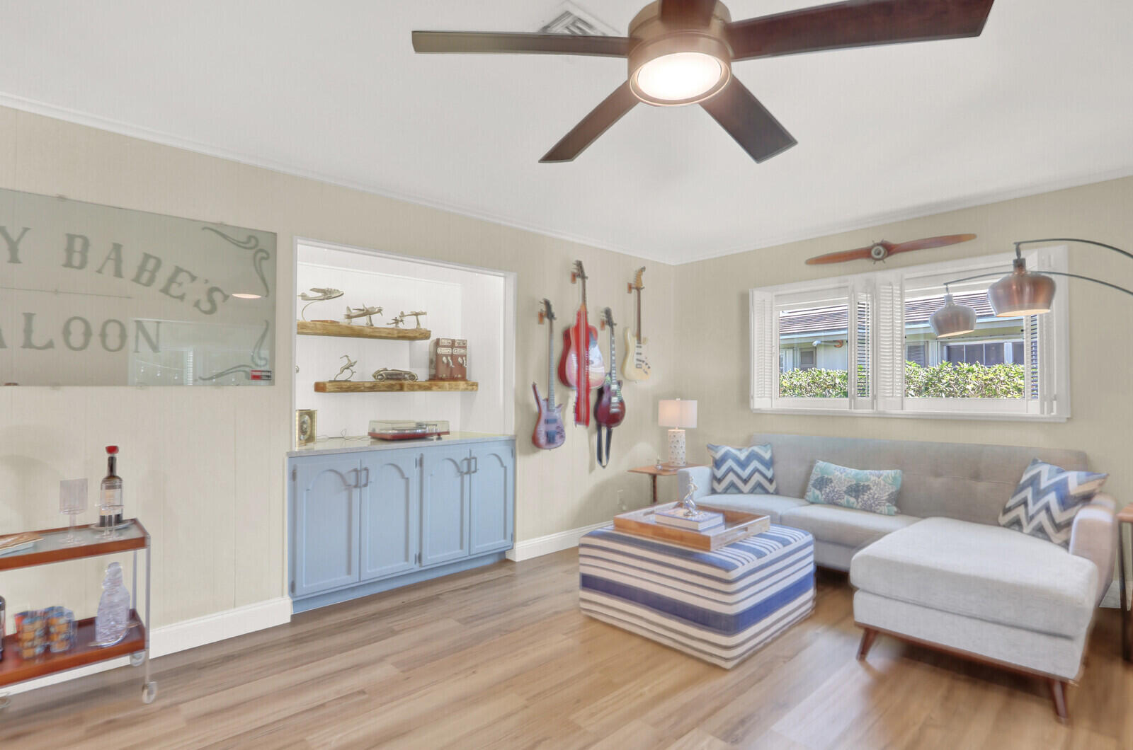 225 Orange Tree Drive Atlantis, FL 33462 - Photo 17 of 44 Built in bar