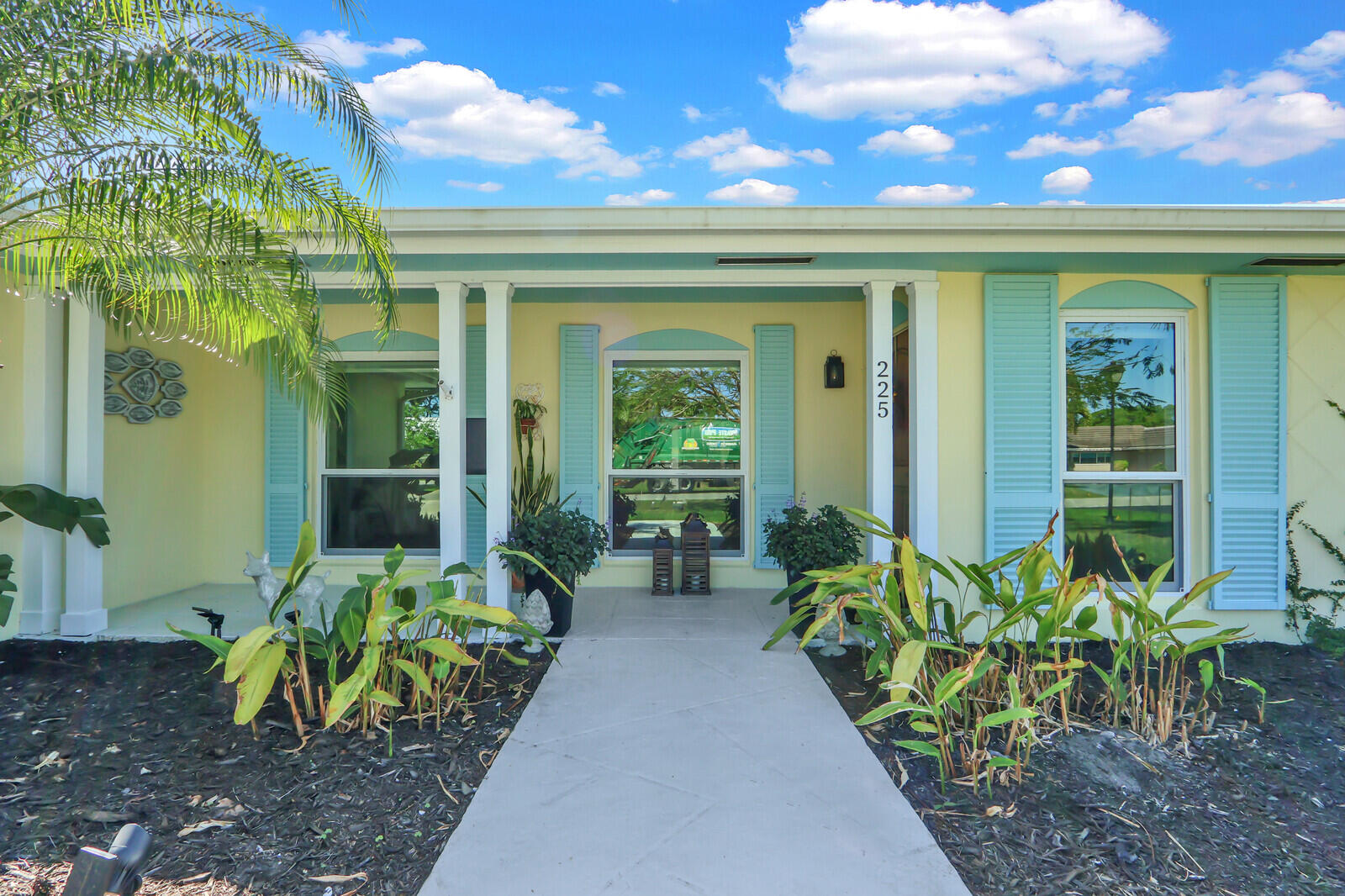 225 Orange Tree Drive Atlantis, FL 33462 - Photo 3 of 44 City of Atlantis