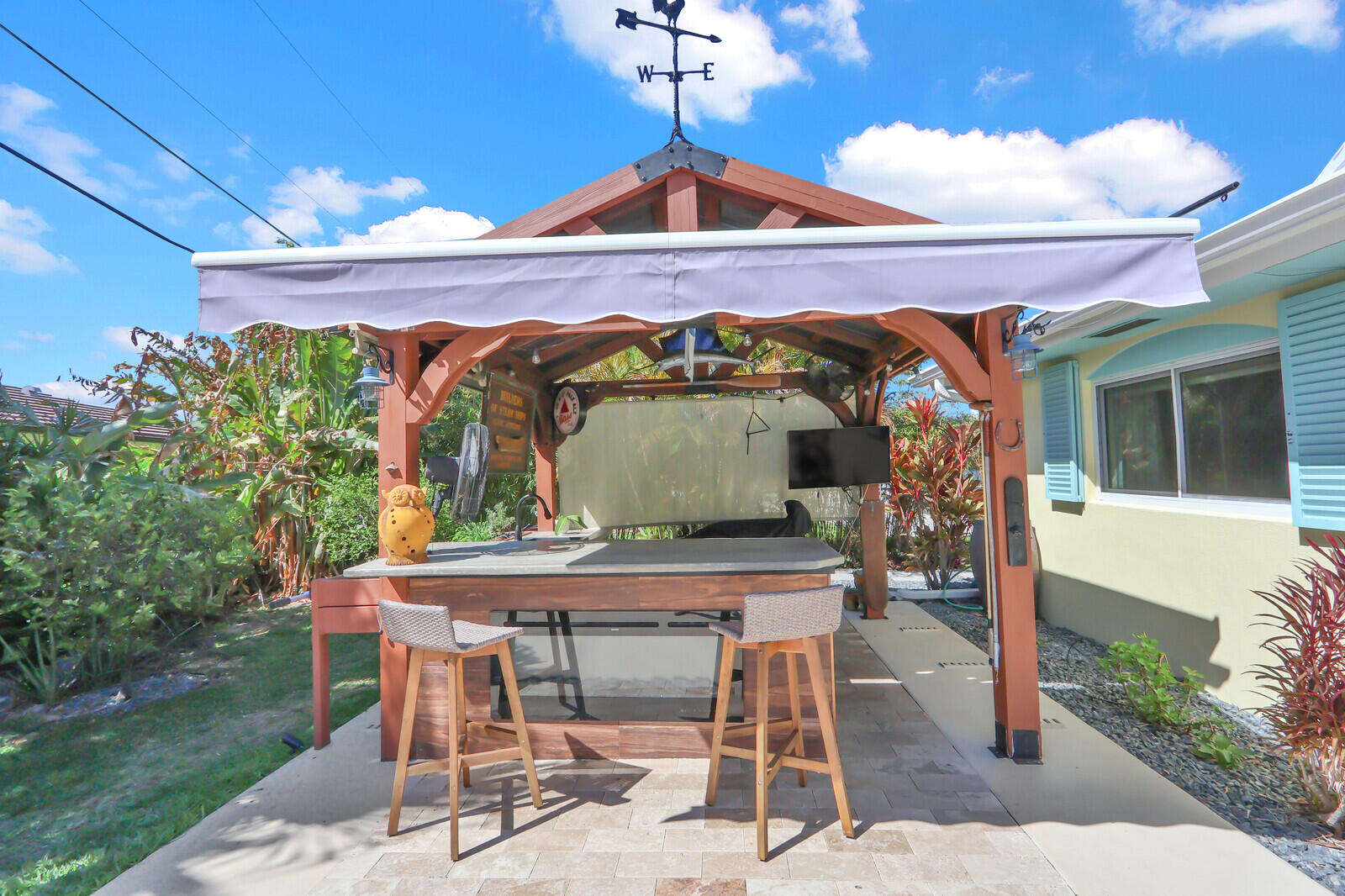 225 Orange Tree Drive Atlantis, FL 33462 - Photo 35 of 44 The "Rusty Nail" Entertainment Area