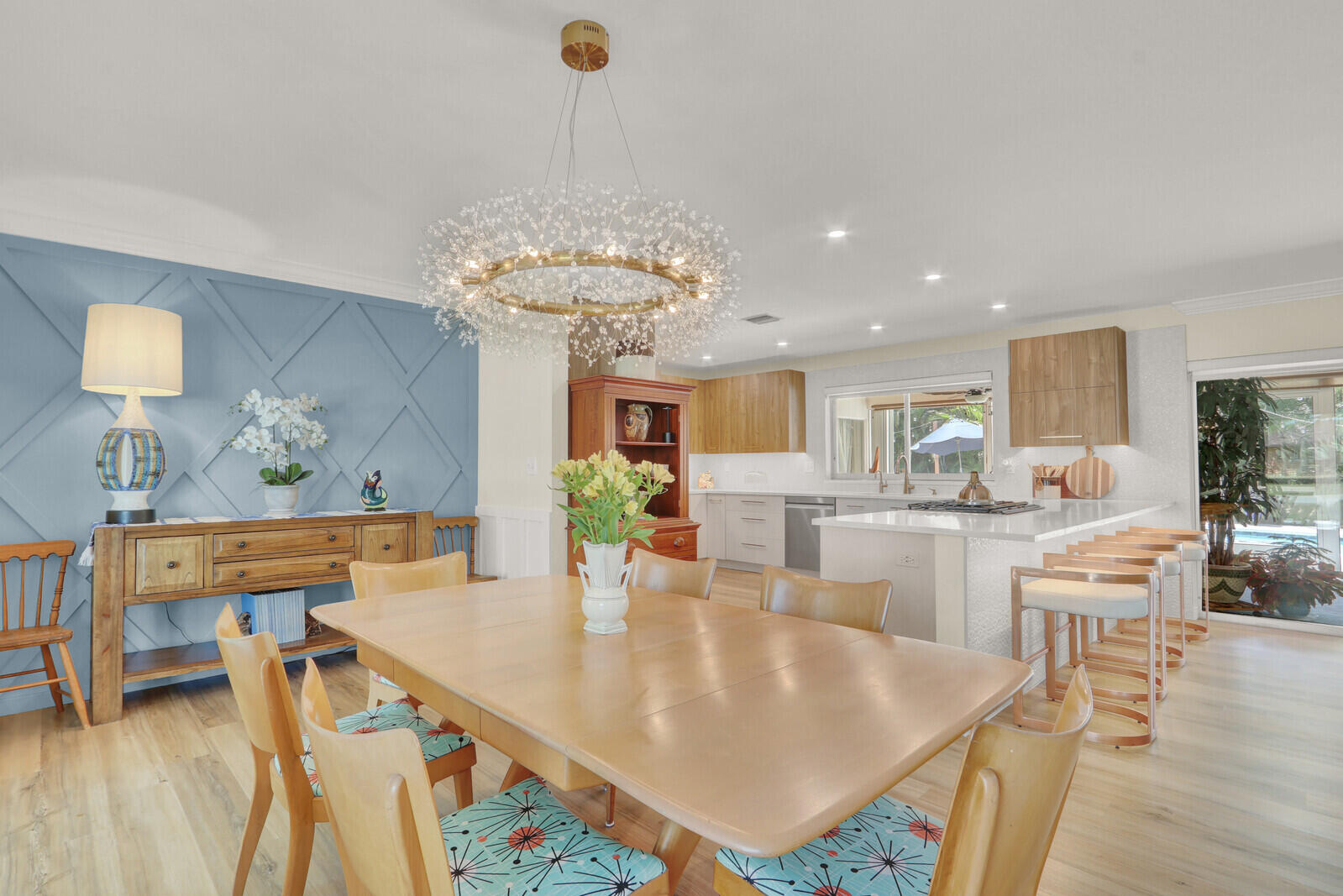 225 Orange Tree Drive Atlantis, FL 33462 - Photo 9 of 44 Dining Room/Family Room