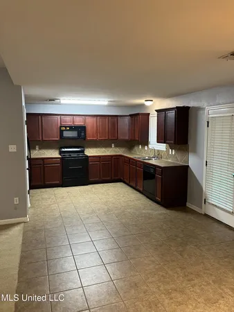 $1,650 | 15151 Clemson Avenue, Gulfport, MS 39503