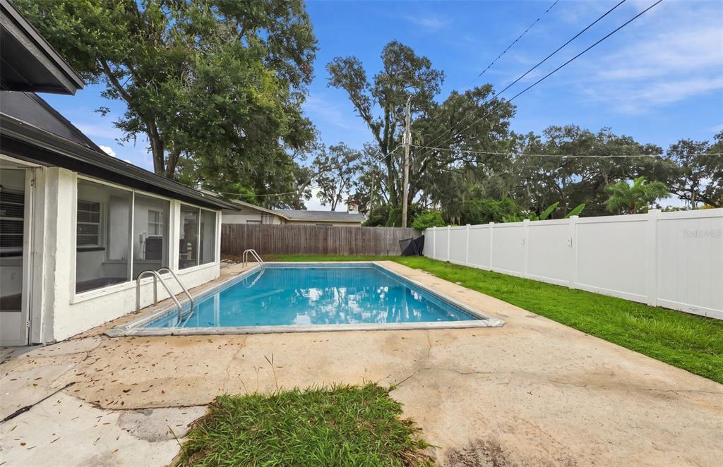 509 Clemons Road Brandon, FL 33510 - Photo 7 of 42 Gallery Image 7