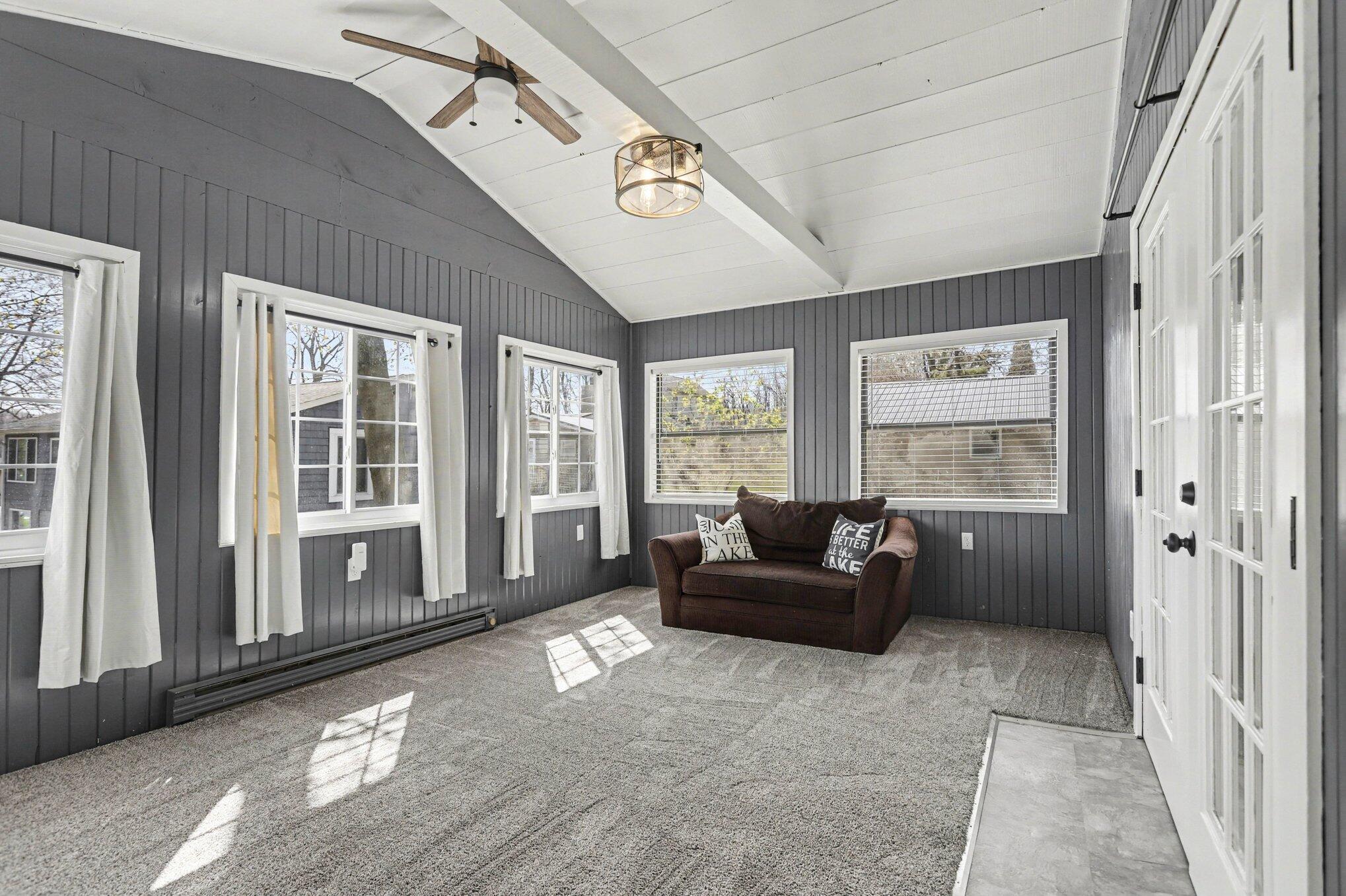 2743 Hemlock Road Quincy, MI 49082 - Photo 15 of 28 2nd house gathering room