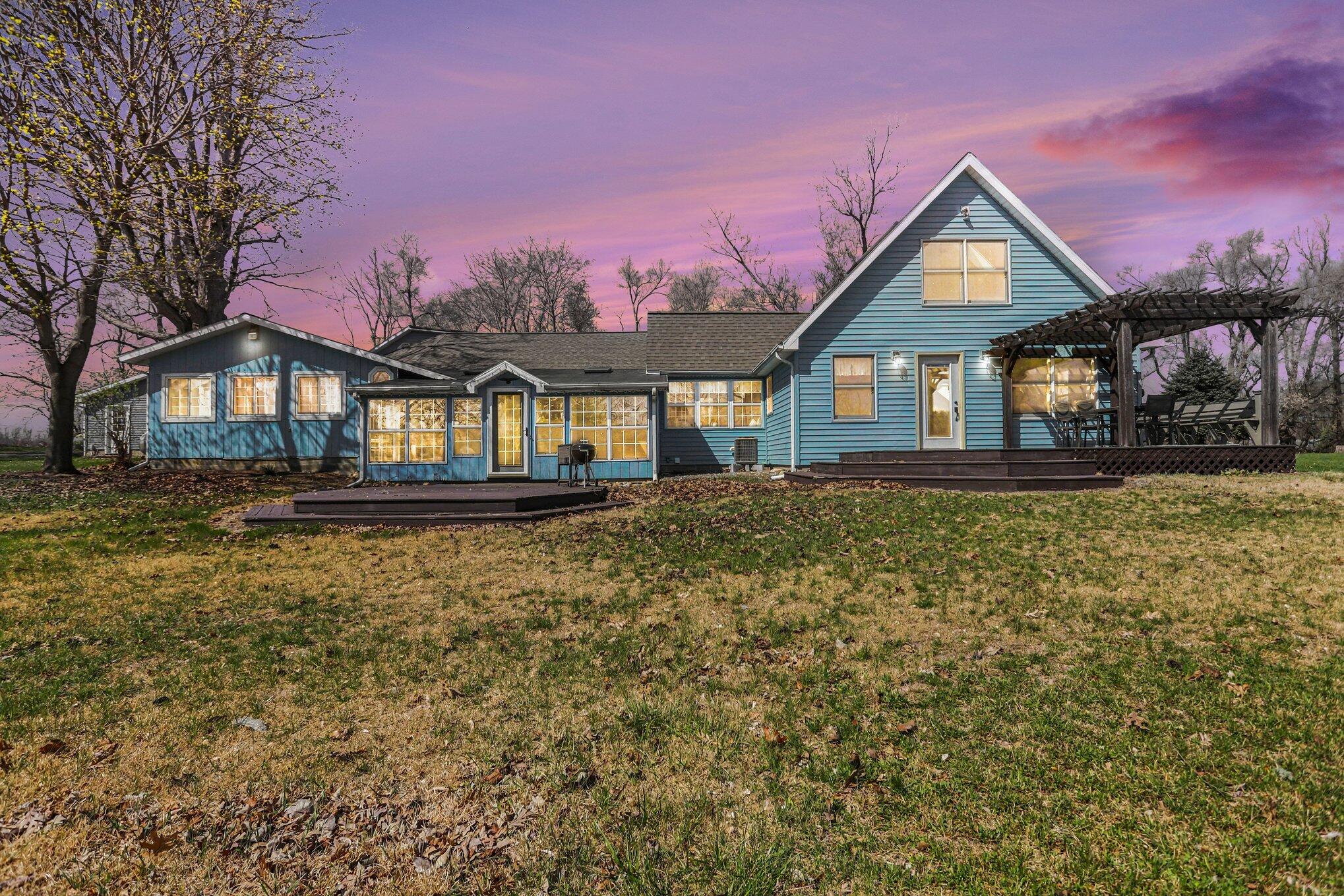 2743 Hemlock Road Quincy, MI 49082 - Photo 2 of 28 Twight light front