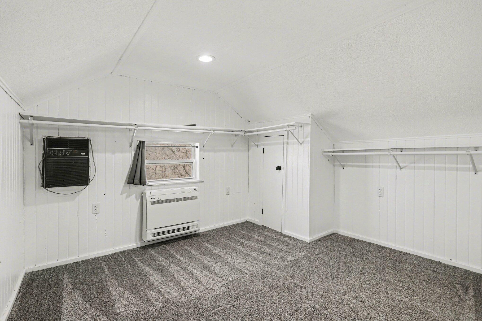 2743 Hemlock Road Quincy, MI 49082 - Photo 21 of 28 2 house upstairs bedroom