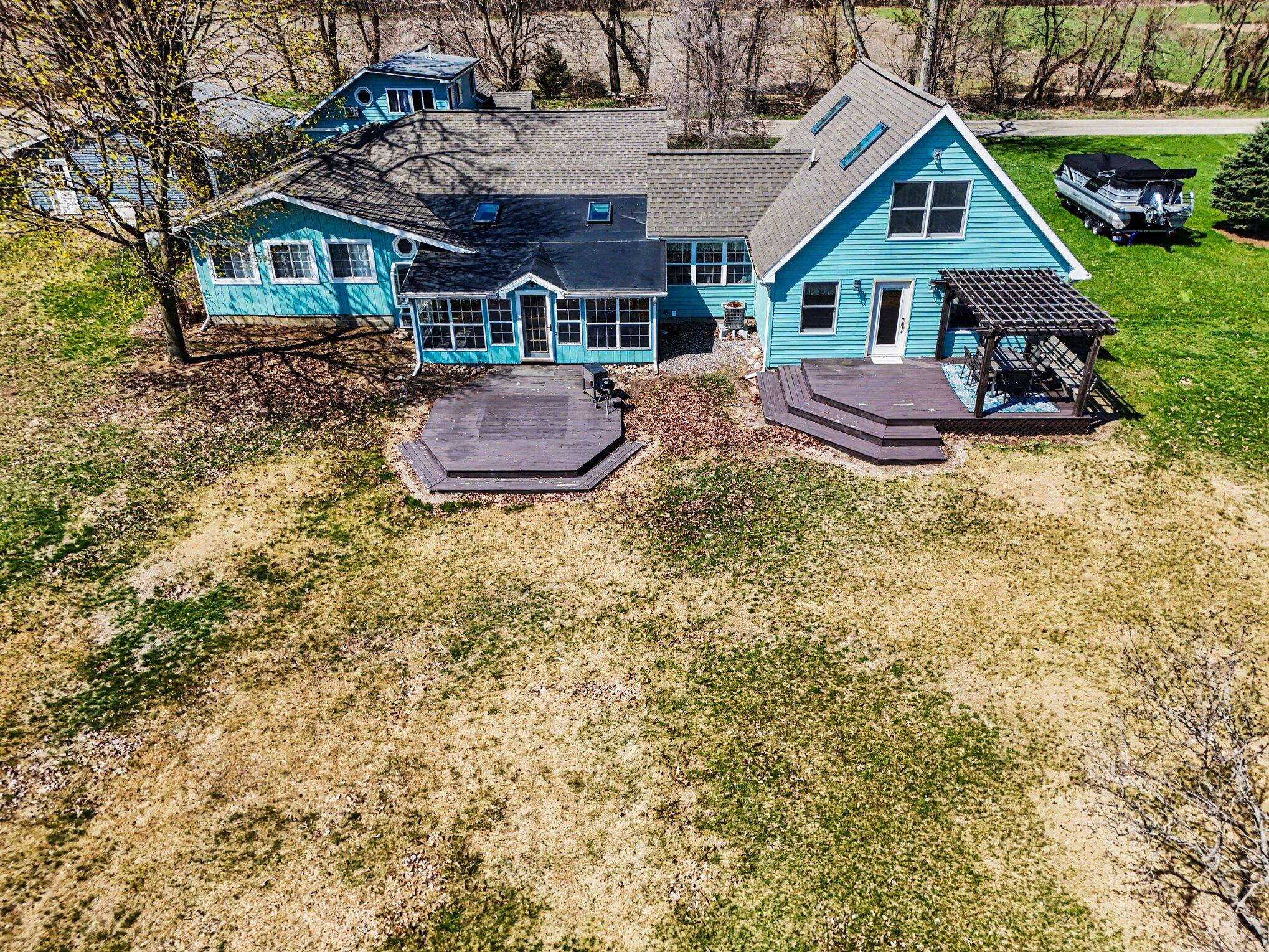 2743 Hemlock Road Quincy, MI 49082 - Photo 4 of 28 Ariel View of house