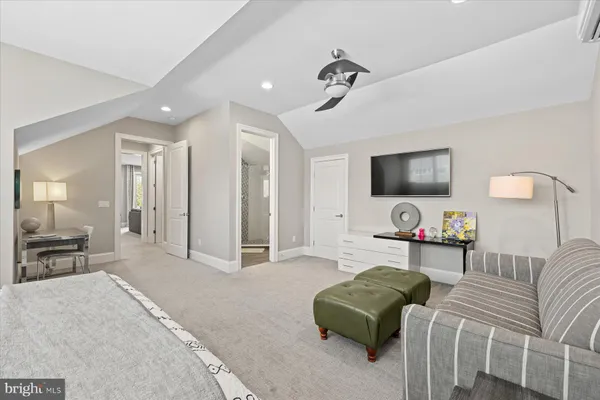 $4,989,000 | 32 Eleanor Lee Lane East, Rehoboth Beach, DE 19971