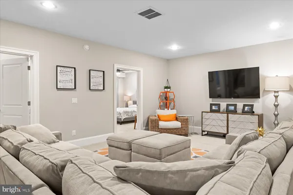 $4,989,000 | 32 Eleanor Lee Lane East, Rehoboth Beach, DE 19971