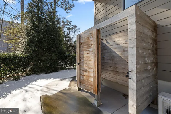 $4,989,000 | 32 Eleanor Lee Lane East, Rehoboth Beach, DE 19971