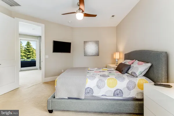 $4,989,000 | 32 Eleanor Lee Lane East, Rehoboth Beach, DE 19971
