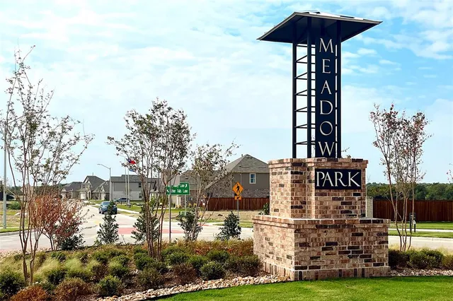 $329,990 | 7441 Sunset Vly Lane, Krum, TX 76249