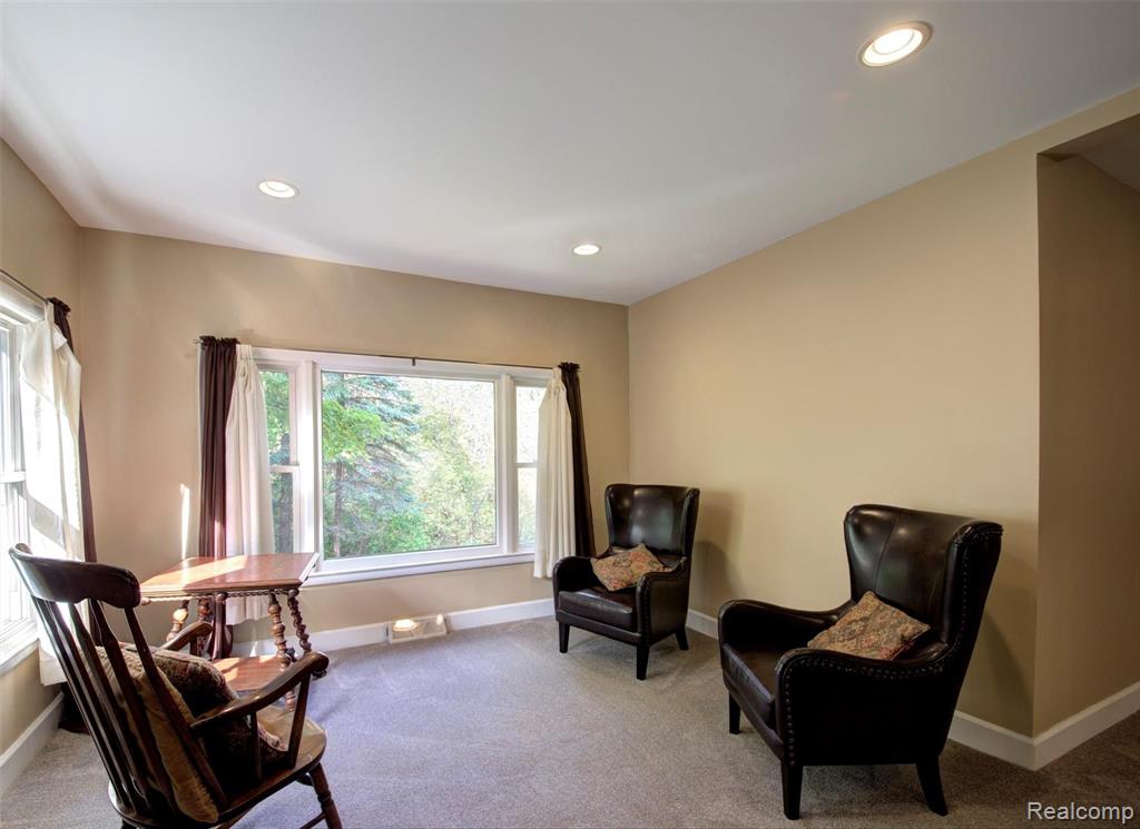 29214 Dresden Street Farmington Hills, MI 48336 - Photo 26 of 49