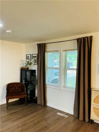 $253,000 | 105 Broad Street, Pleasanton, KS 66075