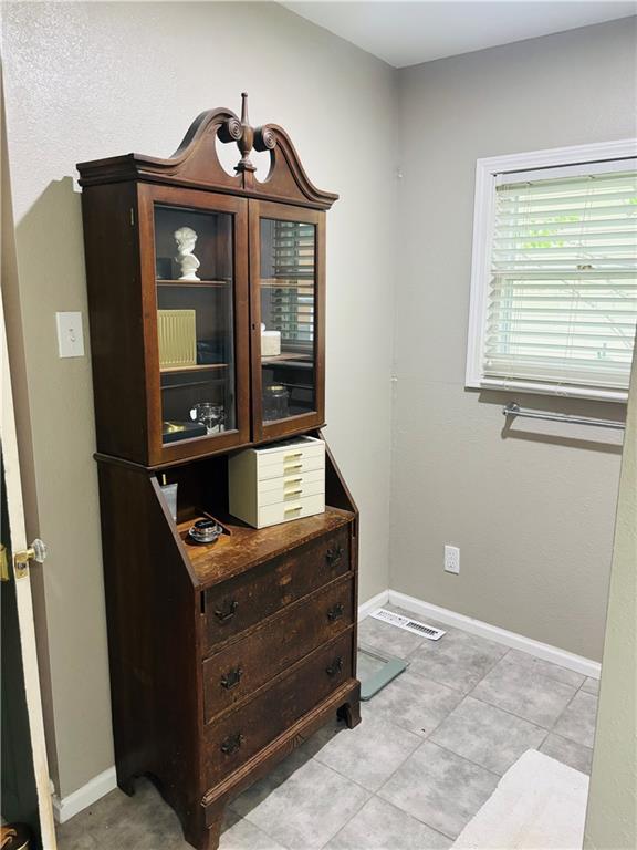 105 Broad Street Pleasanton, KS 66075 - Photo 32 of 70